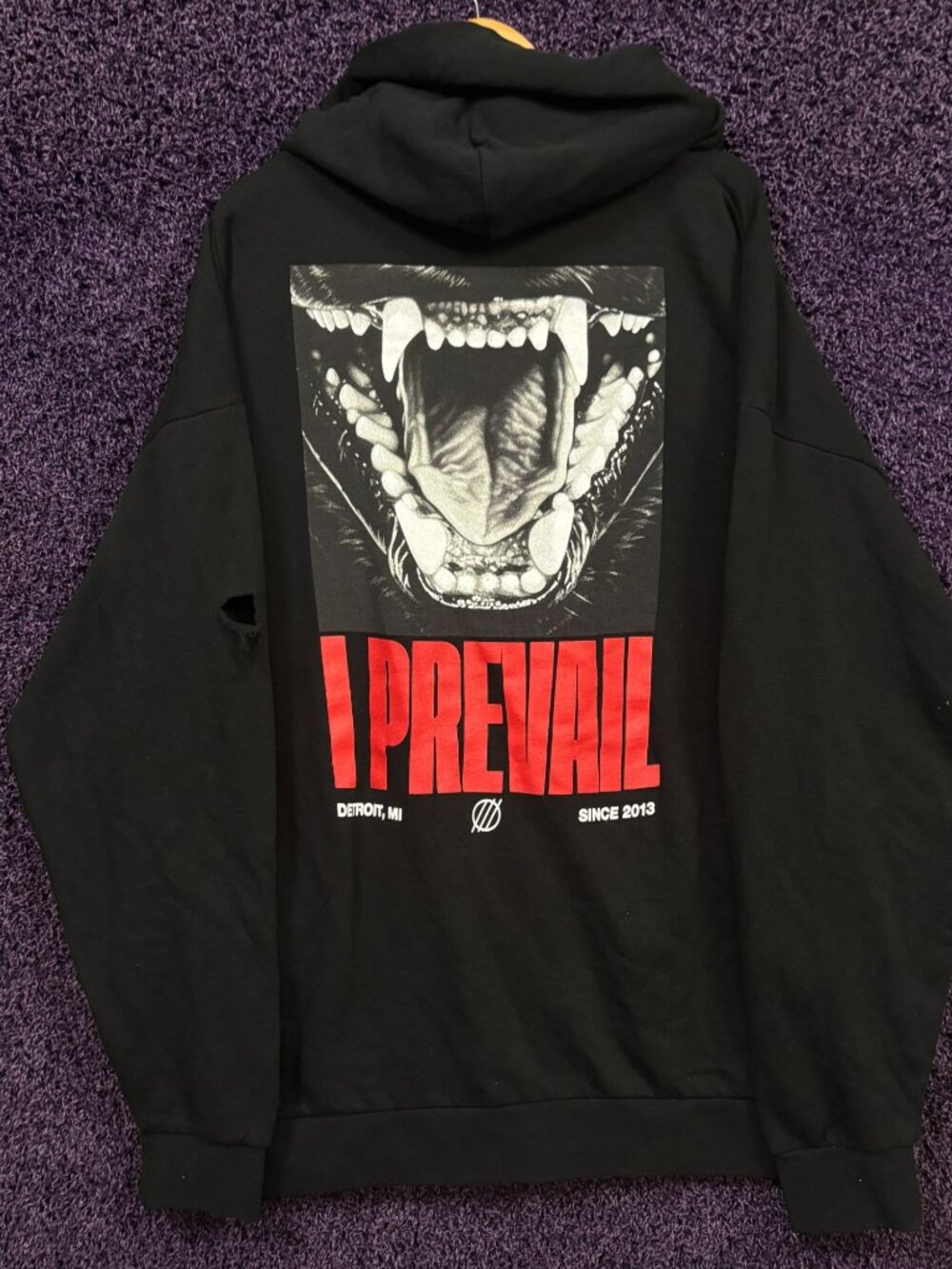 I Prevail Fangs Poster Detroit MI Metalcore Band Hoodie XXL
